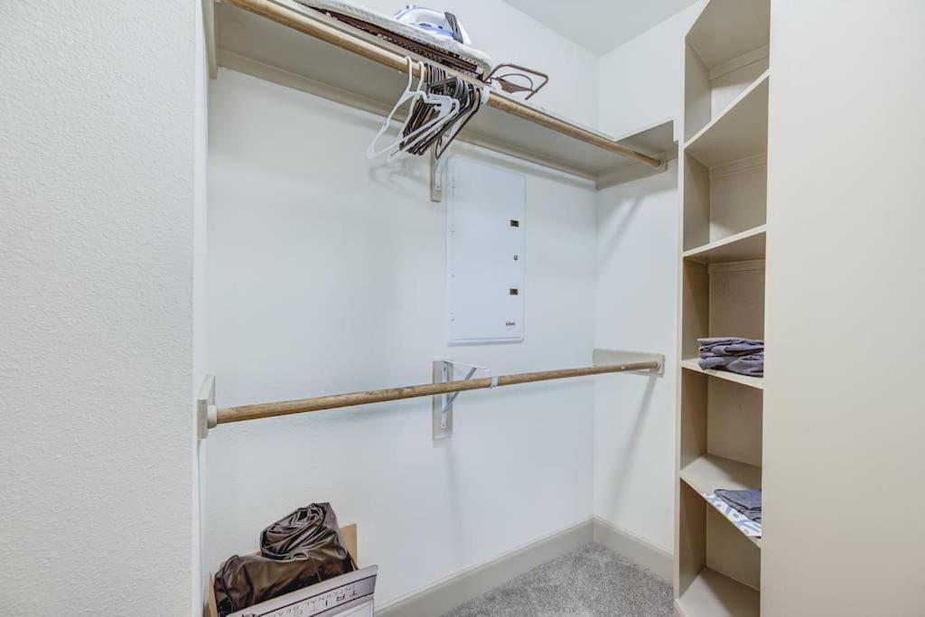 Chic 1Br Near Nrg With Pool Wifi Freeparking Apartment Houston Luaran gambar
