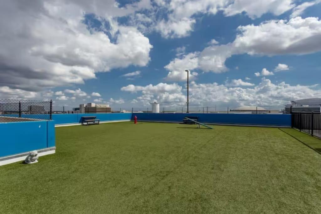 Chic 1Br Near Nrg With Pool Wifi Freeparking Apartment Houston Luaran gambar