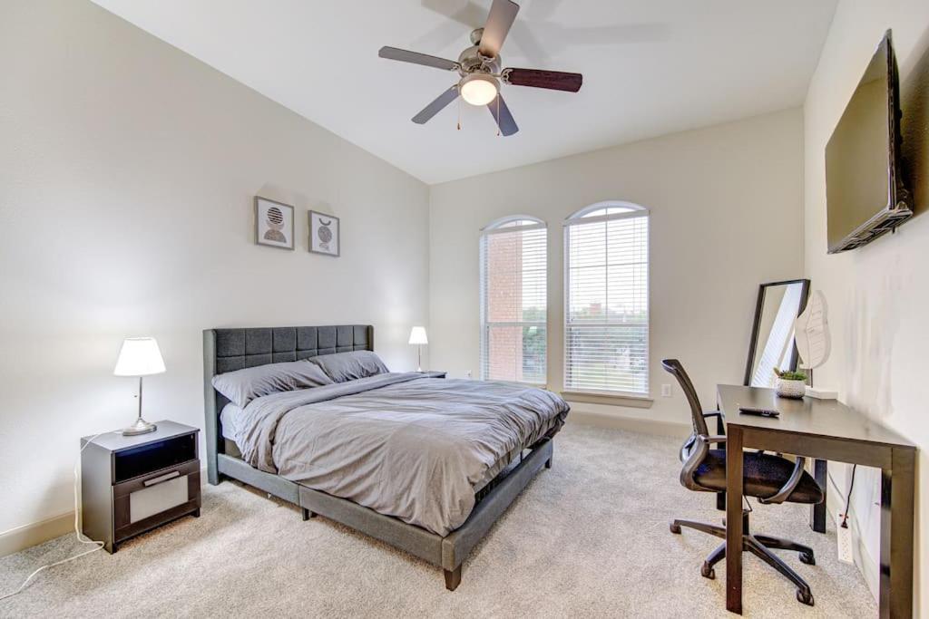 Chic 1Br Near Nrg With Pool Wifi Freeparking Apartment Houston Luaran gambar
